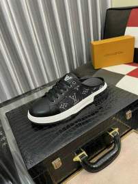 Picture of Louis Vuitton Slippers _SKULVsz38-44jyh09011466